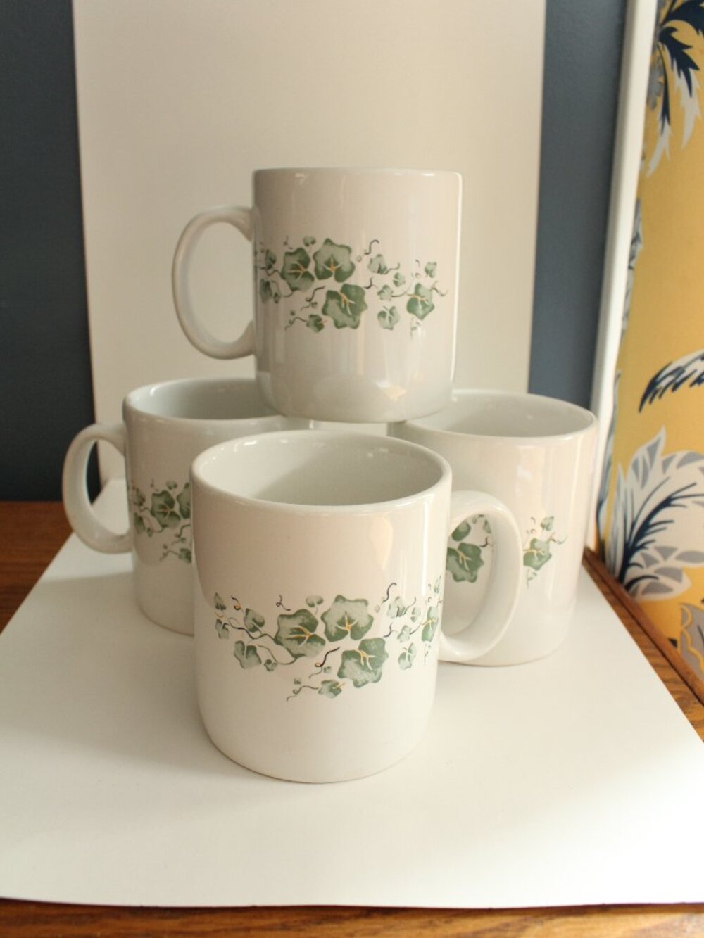 Lot of 4 Corelle Callaway Ivy Coffee Mugs